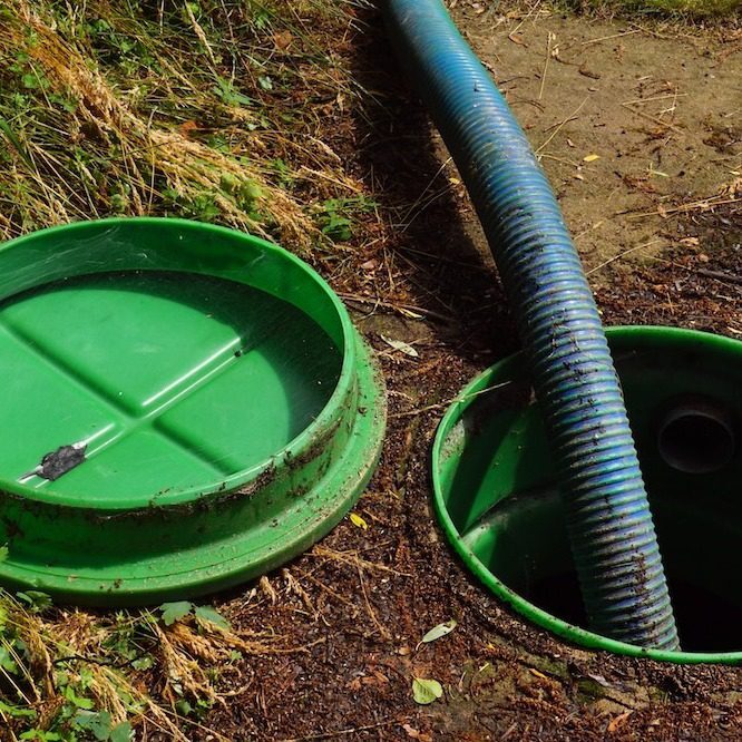 How to Tell If Septic Tank Is Full or Clogged